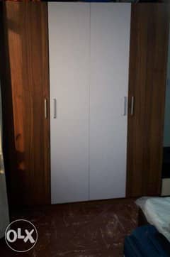 4-door cupboard 0