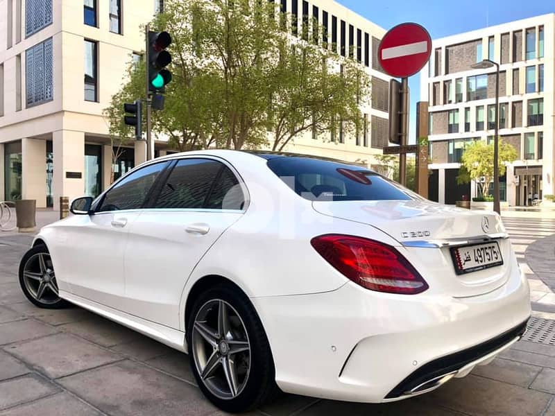 Mercedes C300 2018 model, Excellent condition. very low mileage. 1