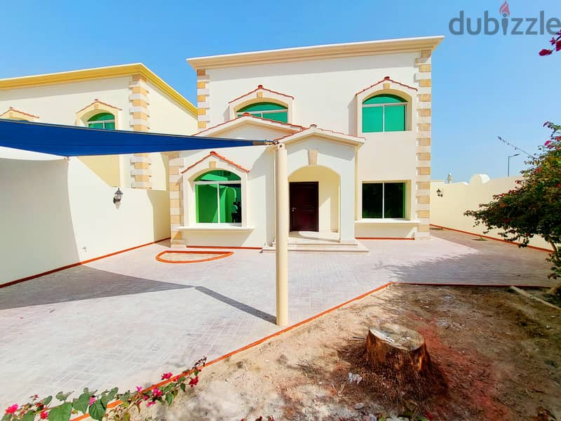Large 5-bed stand-alone villa near Landmark Mall with private parking. 0