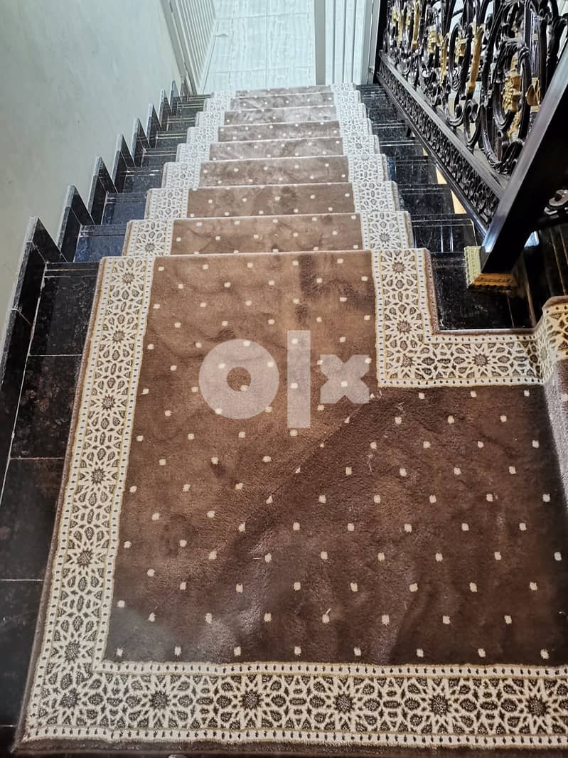 Stairs carpets in qatar /سجاد الدرج 8