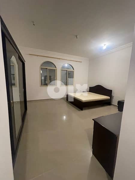All types of rooms available in alkhor 10