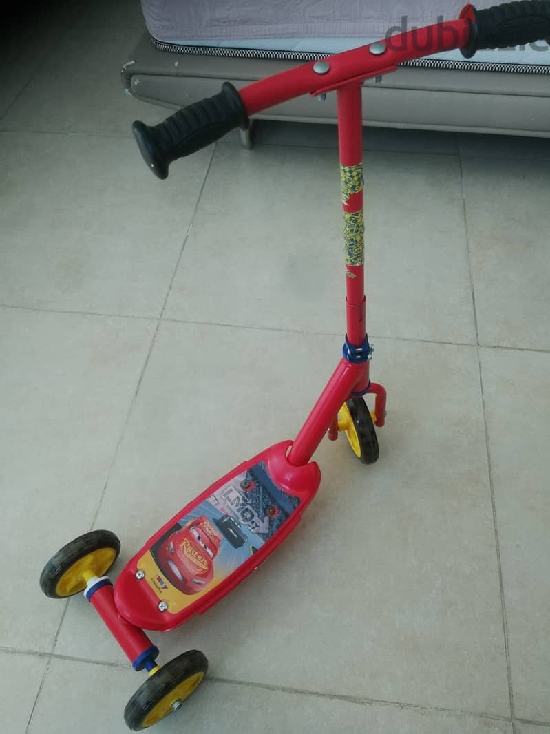 disney Cars perfect condition Scooter for Kids 2
