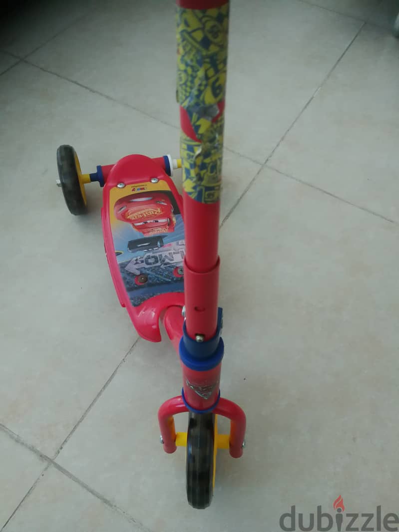 disney Cars perfect condition Scooter for Kids 3
