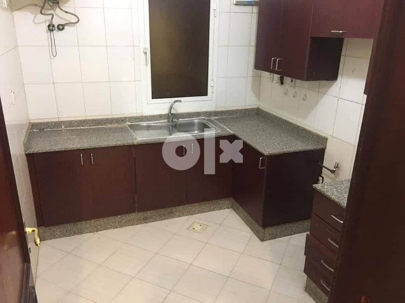 Three and Two bedroom flat for rent old airport 4000 for family. 6