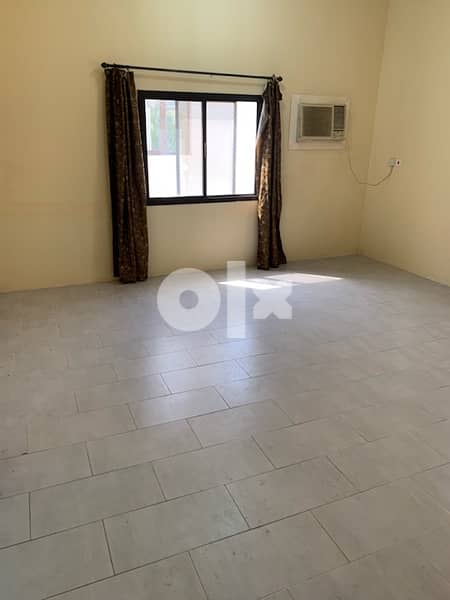 executive bachelor room available abuhamour 1