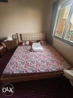 King Size Bed with Mattress 0