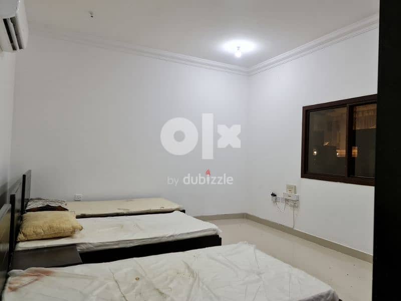 شقة مساحة واسعة في الغرافة / specious flat in gharafa 7