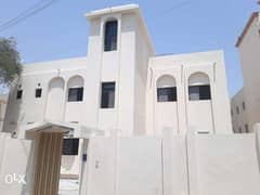 Standalone villa 8 BHK for Family or Executive Staff in Old Airport 0
