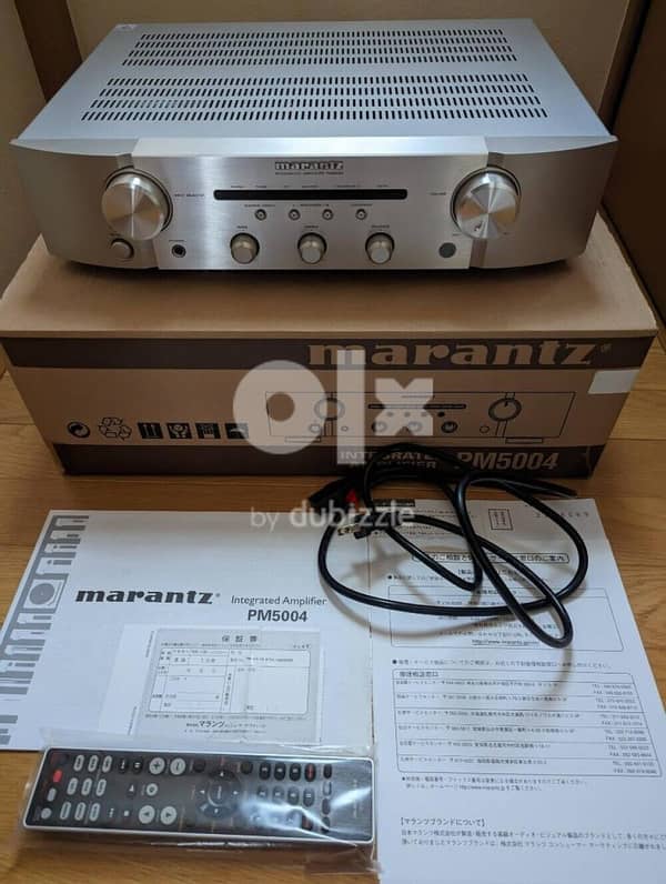 Marantz PM5004 pre-main amplifier with box and remote control