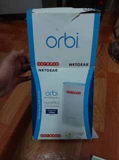 Orbi Tri- band wifi router 0