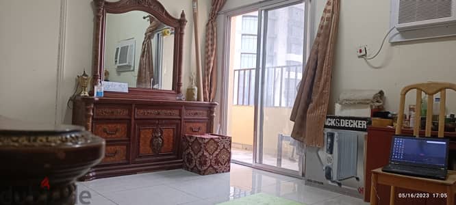 SPACIOUS 1BHK FULLY FURNISHED NEAR METRO STATION FOR RENT IN SALATA