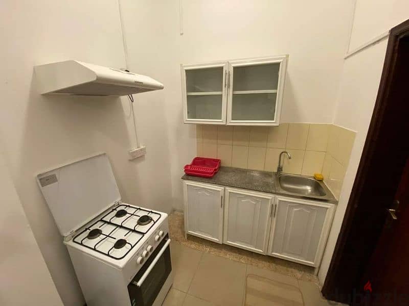 FULLY FURNISHED EXECUTIVE STUDIO APARTMENT INCLUSIVE BILLS IN WEST BAY 3