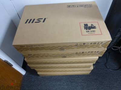 **OFFER** NEW STOCK MSI Raider GE76 12UE 871 Intel 12th i9-12900H