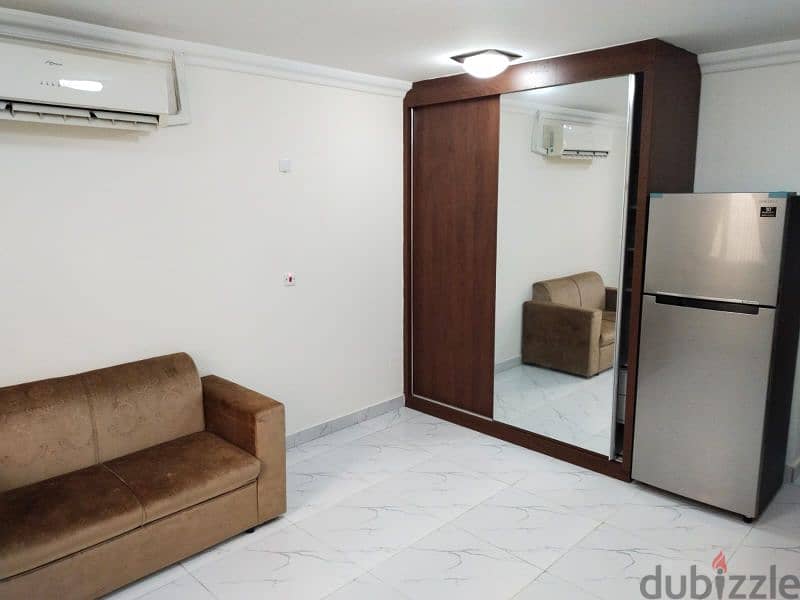 studio and 1bhk Available 3