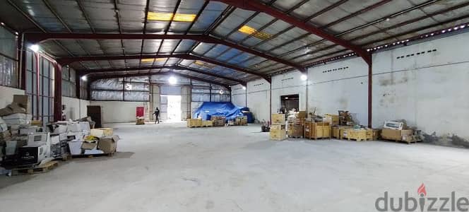 1400 Store For Rent