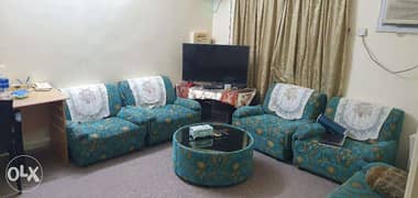 Fully furnished 4BHK flat for family 0