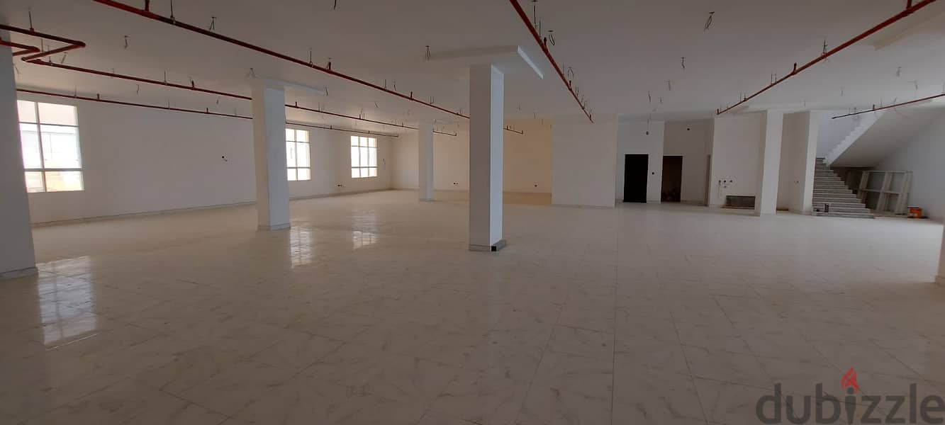 Full commercial building in the logistics area A destination directly 14