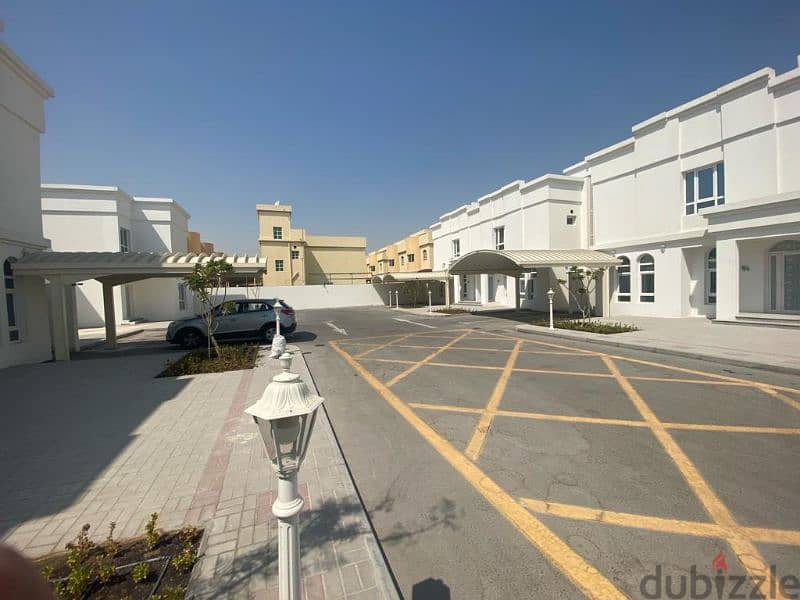 spacious 8 villa compound 5BBK available in aziziya 17