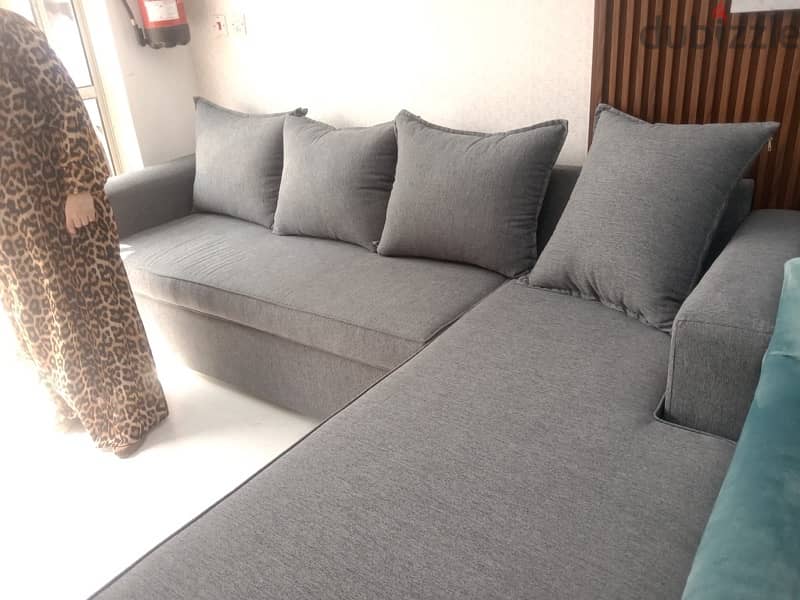 Sofa :: Curtains:: Upholstery Products:: Making:: Selling :: Fitting 4