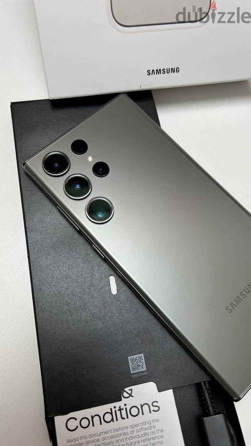 New Samsung Galaxy S23 Ultra 1TB 3