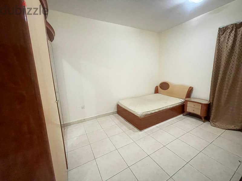 Family Room For Rent in Bin Mehmood 6