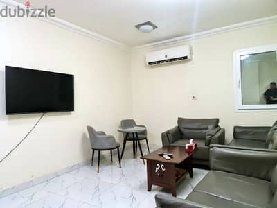 fully furnished 1bhk/ شقة غرفة و صالة في أم لخبأ جمب طوار مول