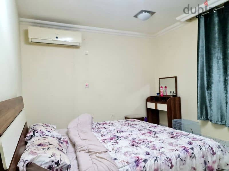 fully furnished 1bhk/ شقة غرفة و صالة في أم لخبأ جمب طوار مول 3