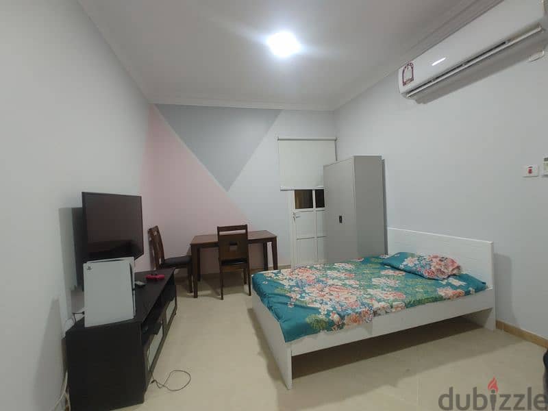 Fully Furnished Room For Executive Girls with balcony 0
