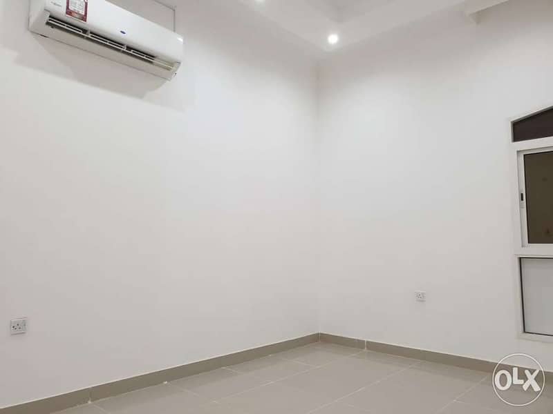 Flat in duhail with small yard / شقة في الدحيل مع حوش صغير 7