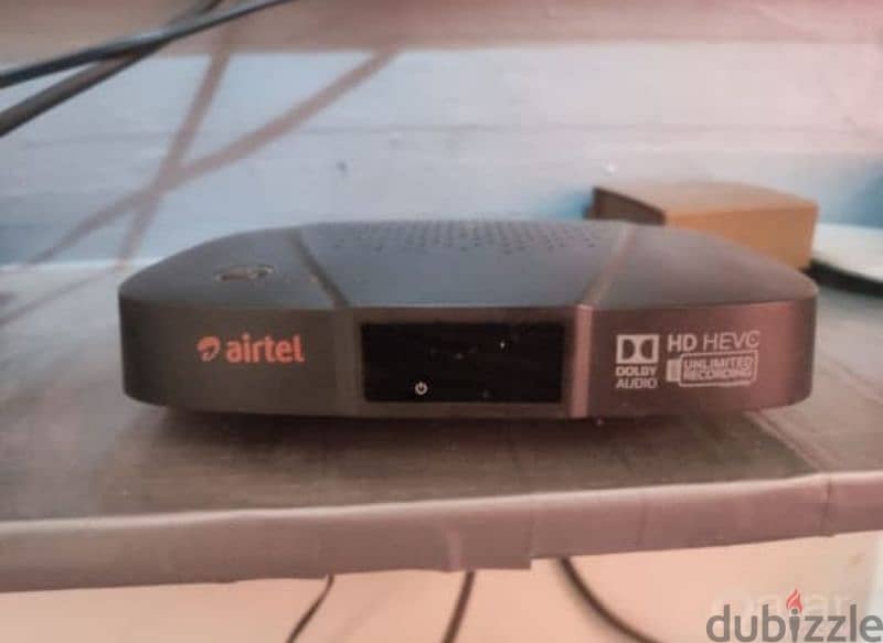 Oscar 32 inch TV and Airtel Receiver for sale 2