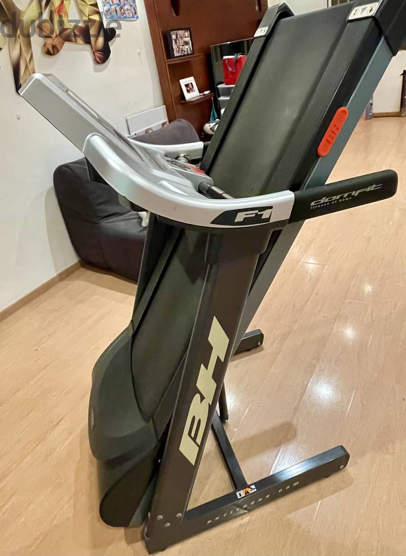 Treadmill - BH Fitness F1 - Home use 1