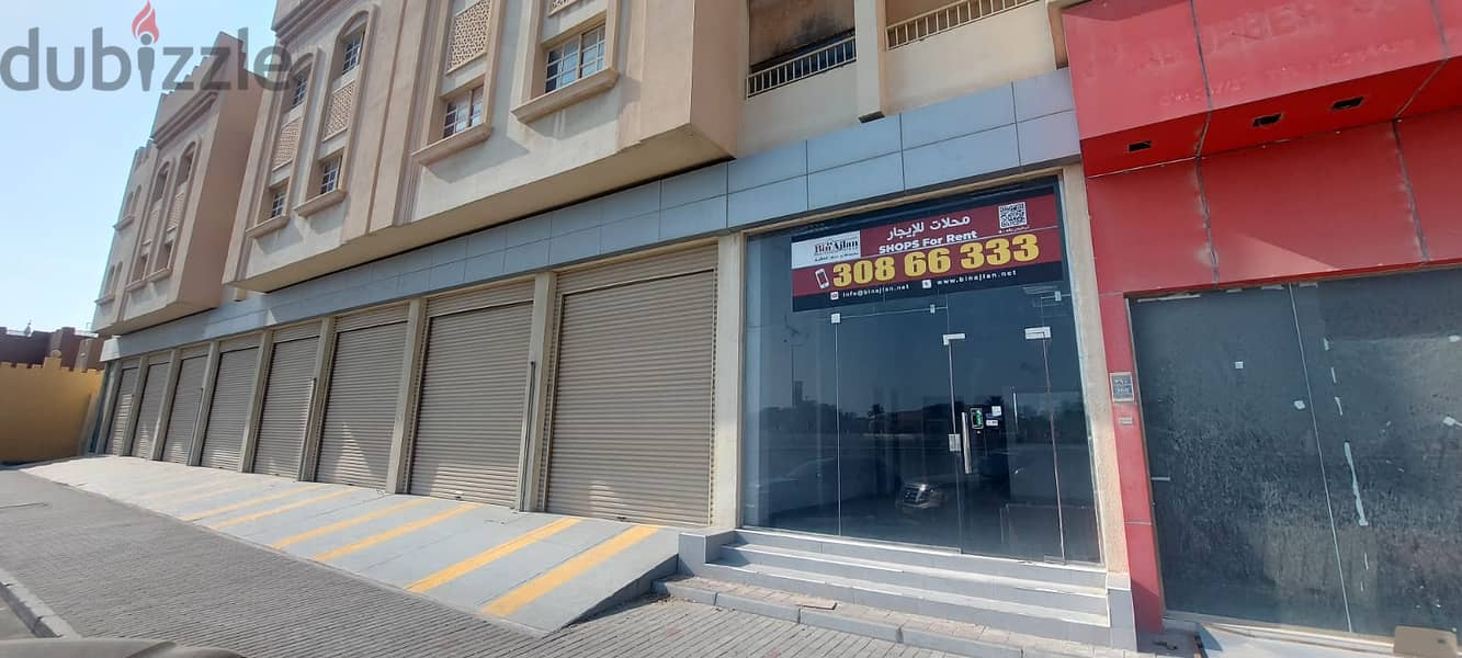 For rent shop in main street in Al Wakra naer metro 1