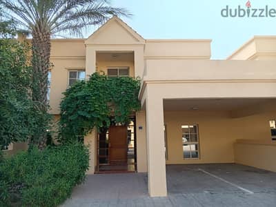 Exquisite 5-Bedroom Villa for Rent - Al Hilal