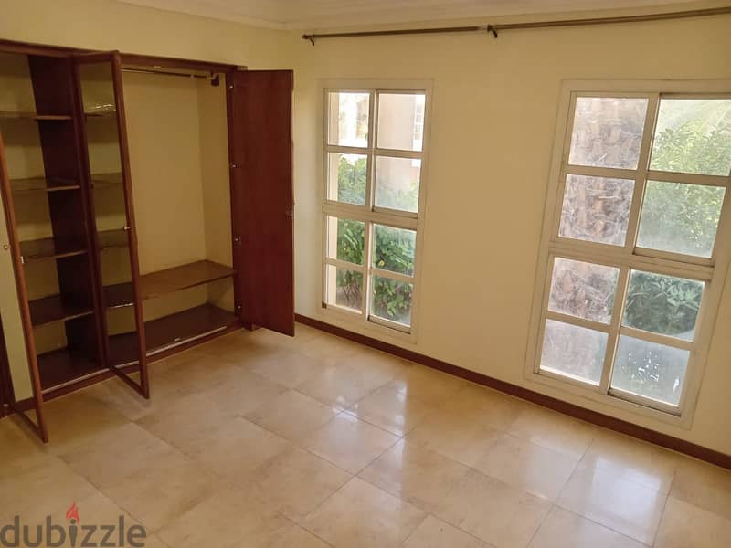 Exquisite 5-Bedroom Villa for Rent - Al Hilal 10