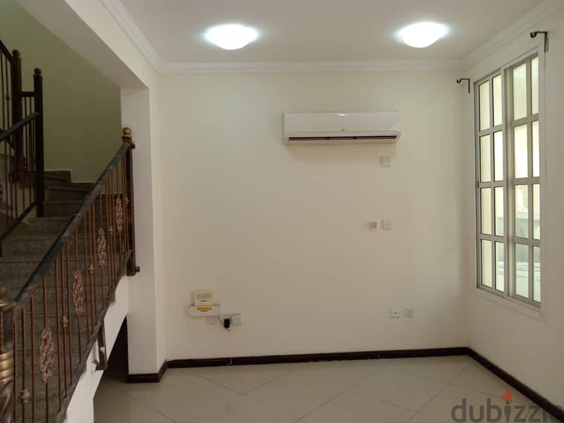 5-BHK Villa Specifically for Bachelor - Abu Hamour 15
