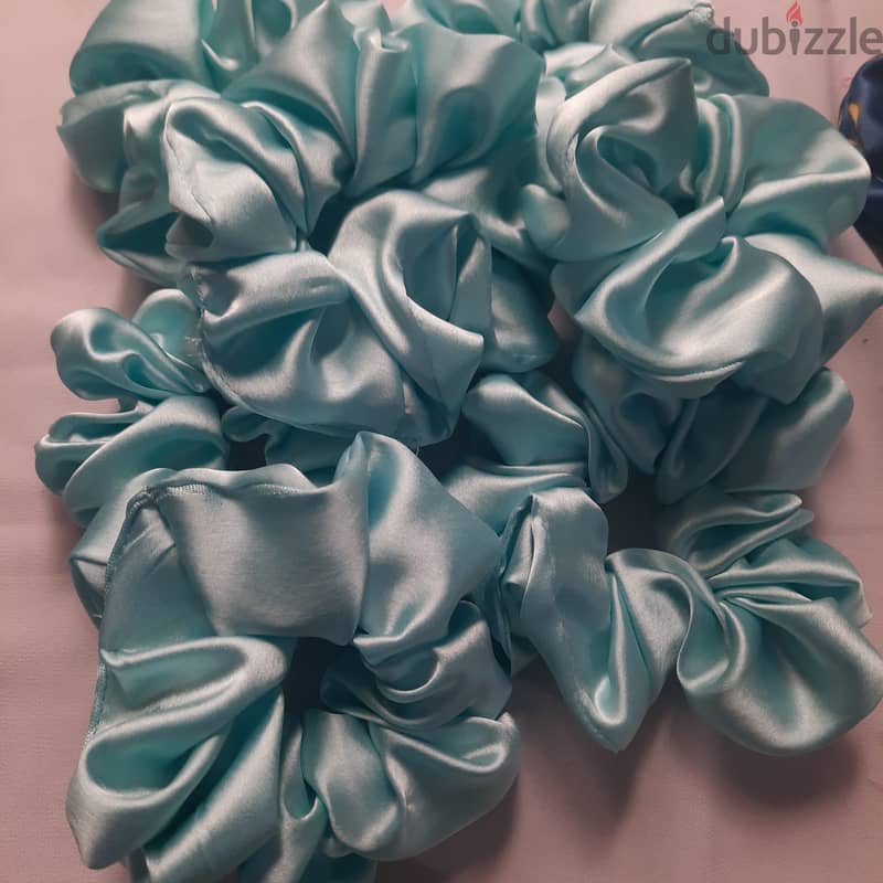 Women hair scrunchie 5