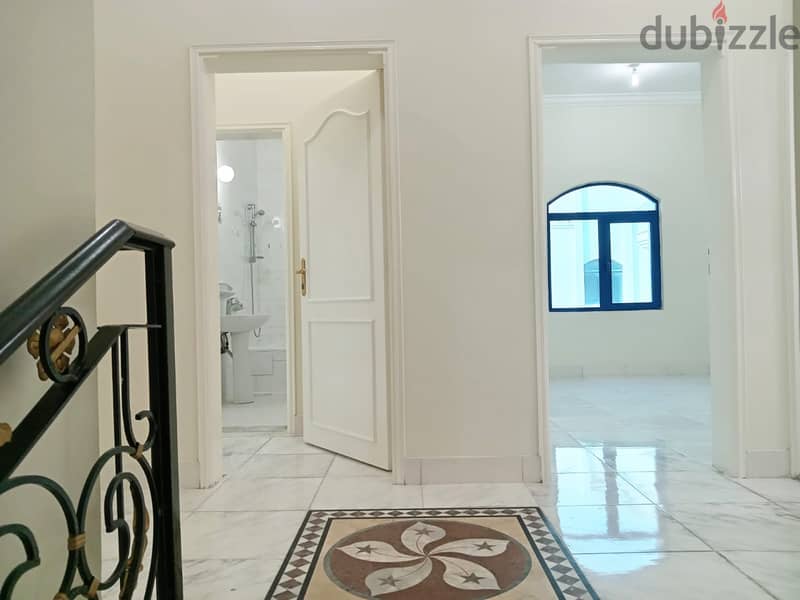 Exquisite 4-Bedroom Villa for Rent - Al Hilal 2