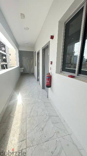 700 Store with Office & 8 Room For Rent - Abu Salil 8