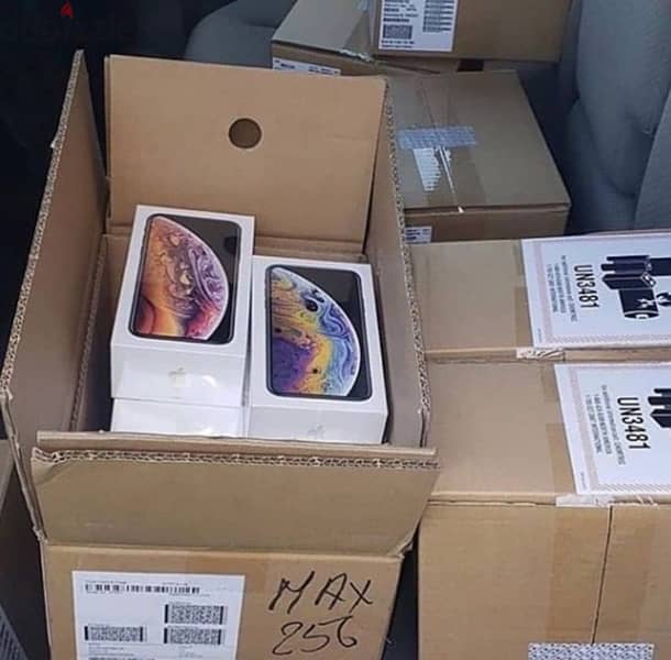 BRAND NEW APPLE IPHONE XS MAX 256GB NOW AVAILABLE!!! 4