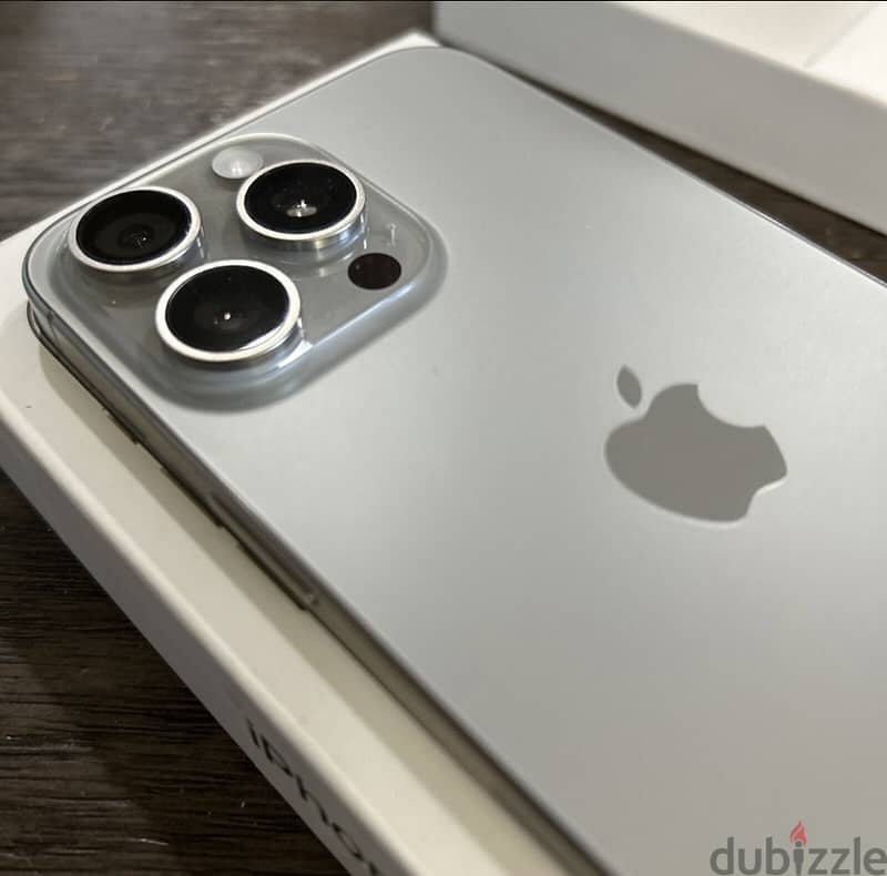 Apple iPhone 15 Pro Max 256GB installment Apply 3
