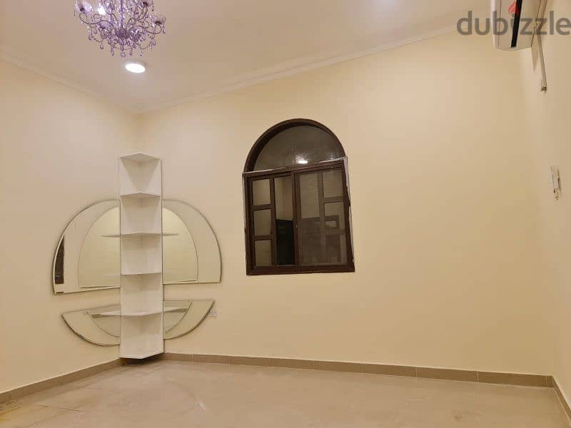 brand new studio's in duhail/ استديوهات جديدة في الدحيل قريب لاندمارك 10