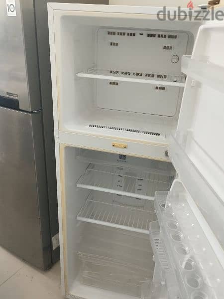 LG Fridge 300l in New Condition working Perfect 0