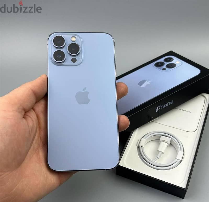 Apple iPhone 13 Pro Max - 256GB - Sierra Blue 1