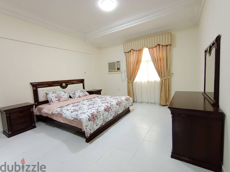 Fully Furnished 2-BHK Apartment - Um Ghwalina 4