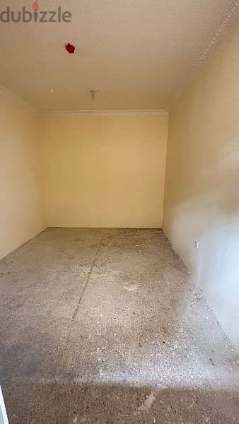 5000 Garage  For Rent 5