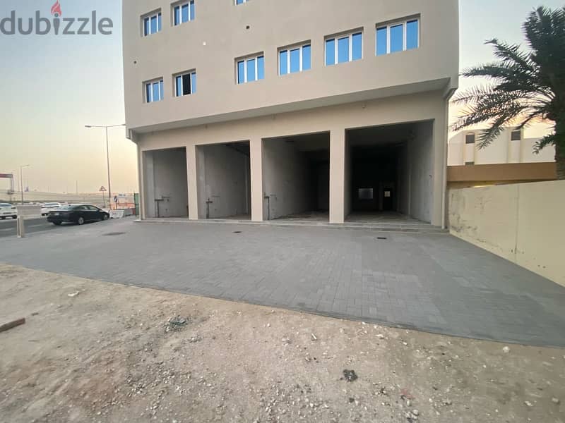 commercial 4 shops car wash available in. Hilla 2