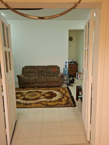 bed space in prime location close to transport and Alfurjan 35 market 0