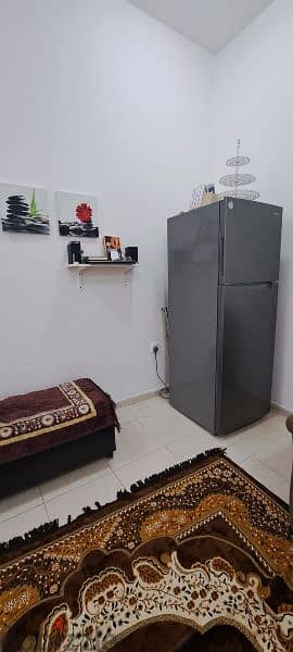 bed space in prime location close to transport and Alfurjan 35 market 7
