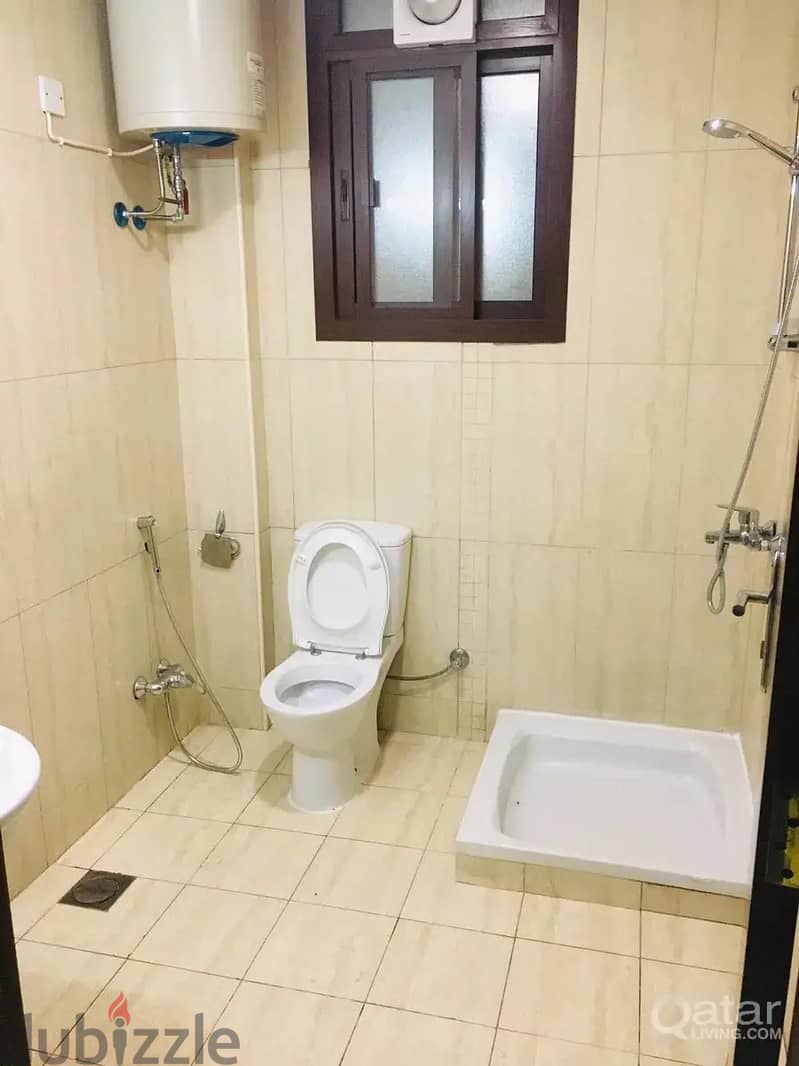 EXECUTIVE MALE BEDSPACE WITH ATTACH BATHROOM - AL MANSOURA 2