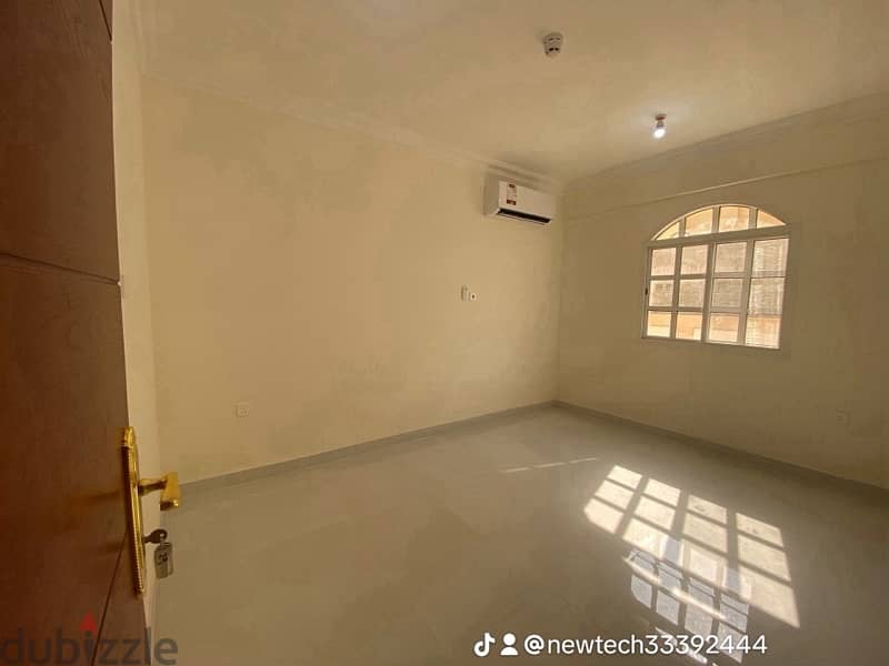 Brand new Big- 3BHK  Spacious &  available in  Al Wakrah only Family 7